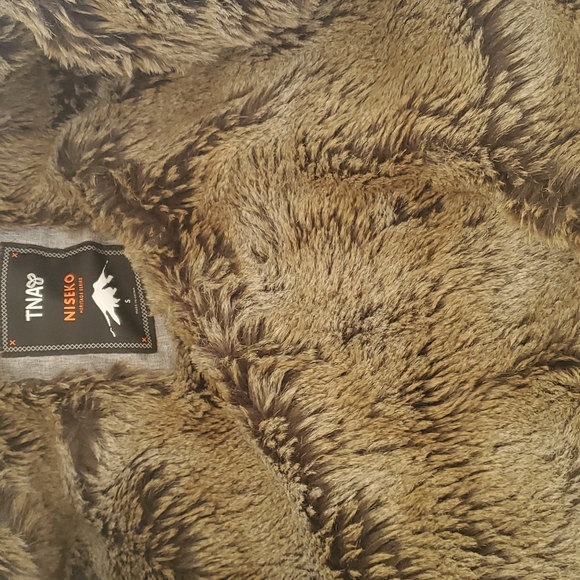 Aritzia TNA Niseko parka small in grey - Picture 4 of 6